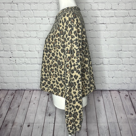 Gaze Leopard Print Super Soft Crop Sweater - Picture 3 of 8